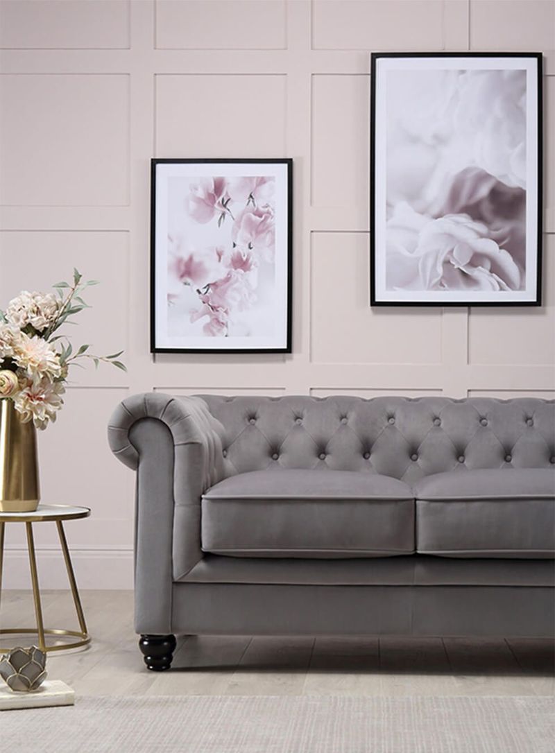 Perfect Contrast With Modern Elements