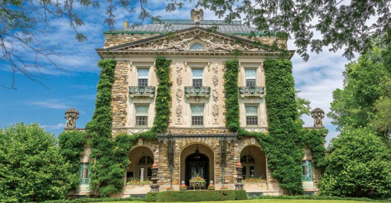 See Inside Kykuit, A 40-room Mansion In New York That Once Belonged To The Richest Man In The World