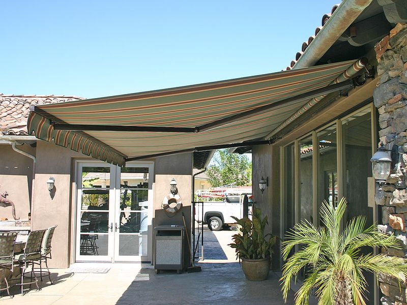 Retractable Canopies