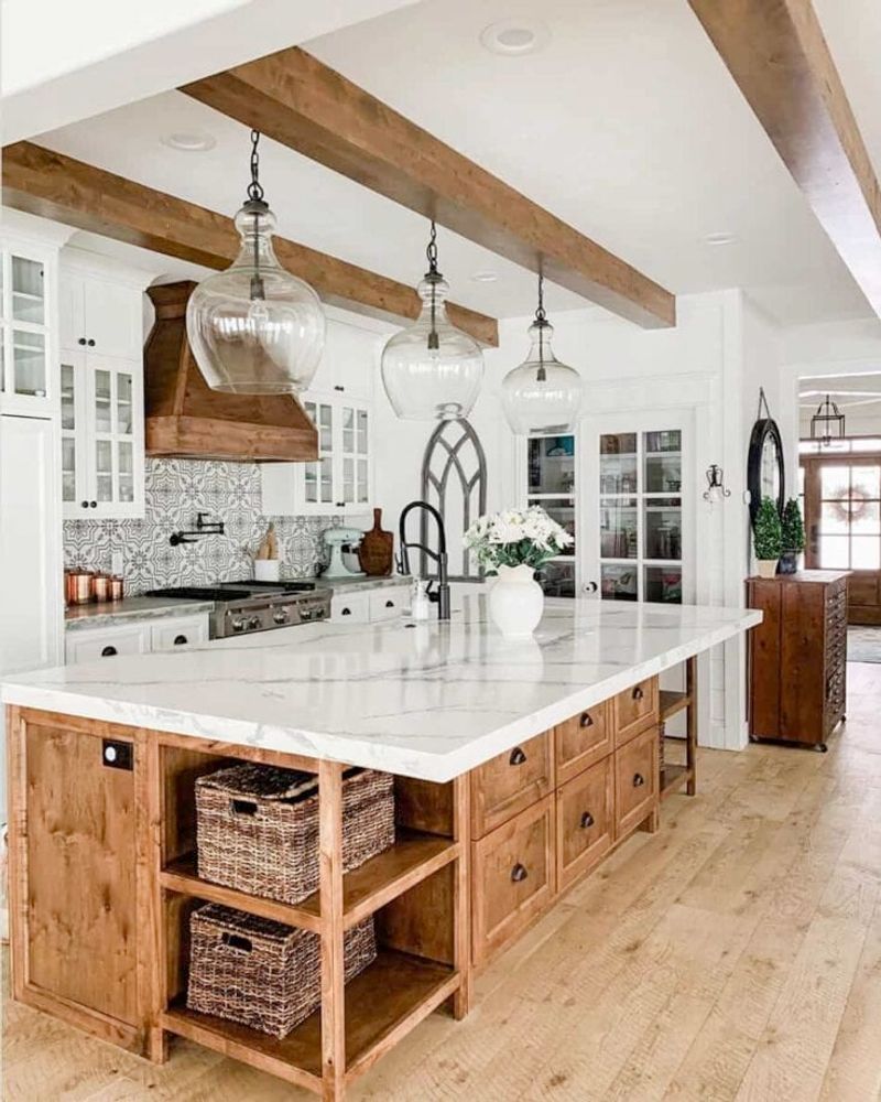 Mixed Metal Hardware And Fixtures