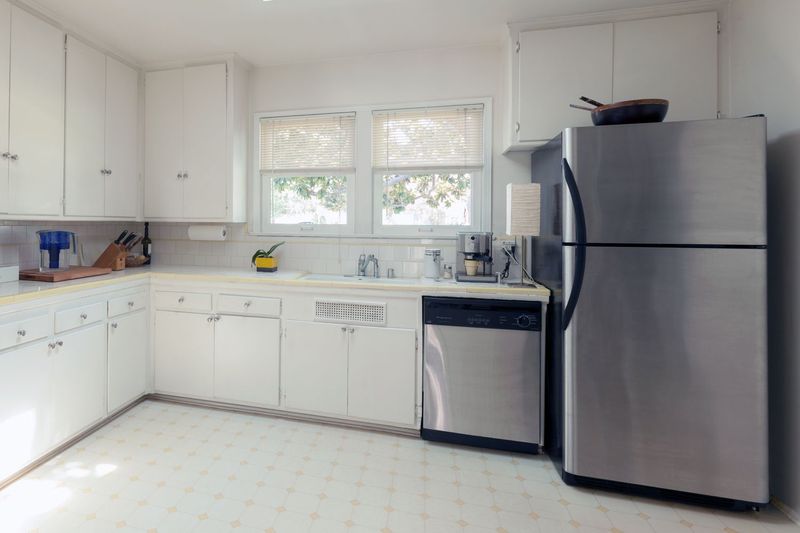 Stainless steel kitchen appliances