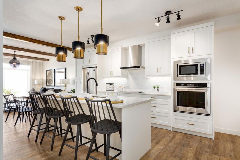 Using all-white kitchens without contrast