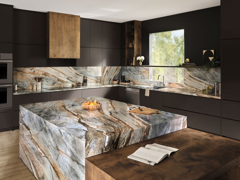 Bold stone veining in countertops