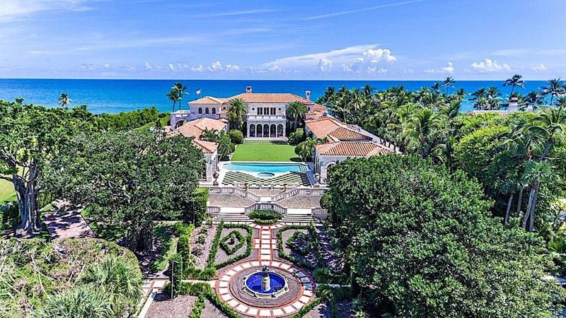 La Follia's Palm Beach Pretentiousness
