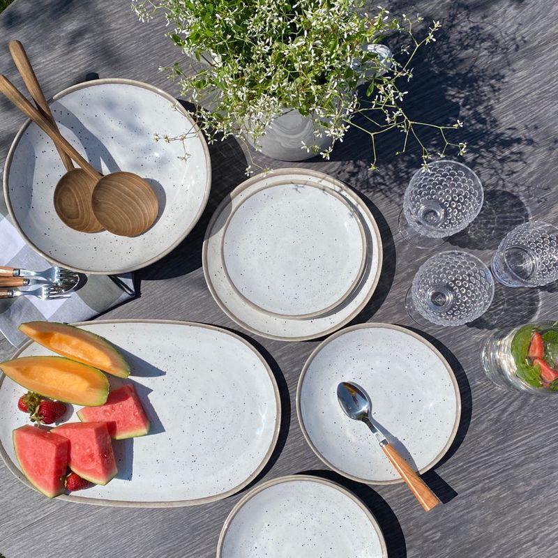 Festive Outdoor Dinnerware