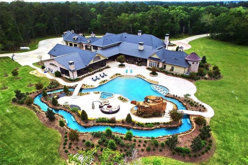 Homes With Dated Luxury Features