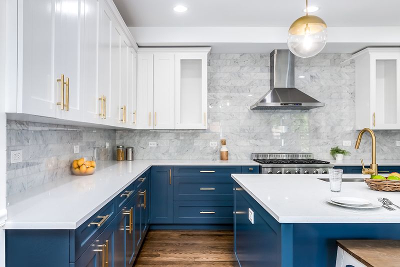 Two-Toned Cabinets With Commitment Issues