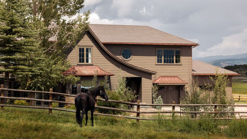 A Rustic Welcome Rooted in the Landscape