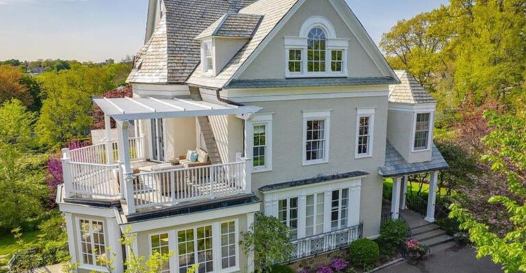 Step Inside An Elegant 1895 Colonial Estate In New York With A Chef’s Kitchen, Spa-Like Suites And Sunset Terrace
