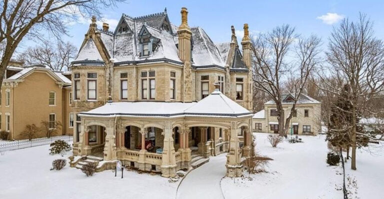 Step Inside This Fabulous 1885 Brick Estate In Saint Joseph