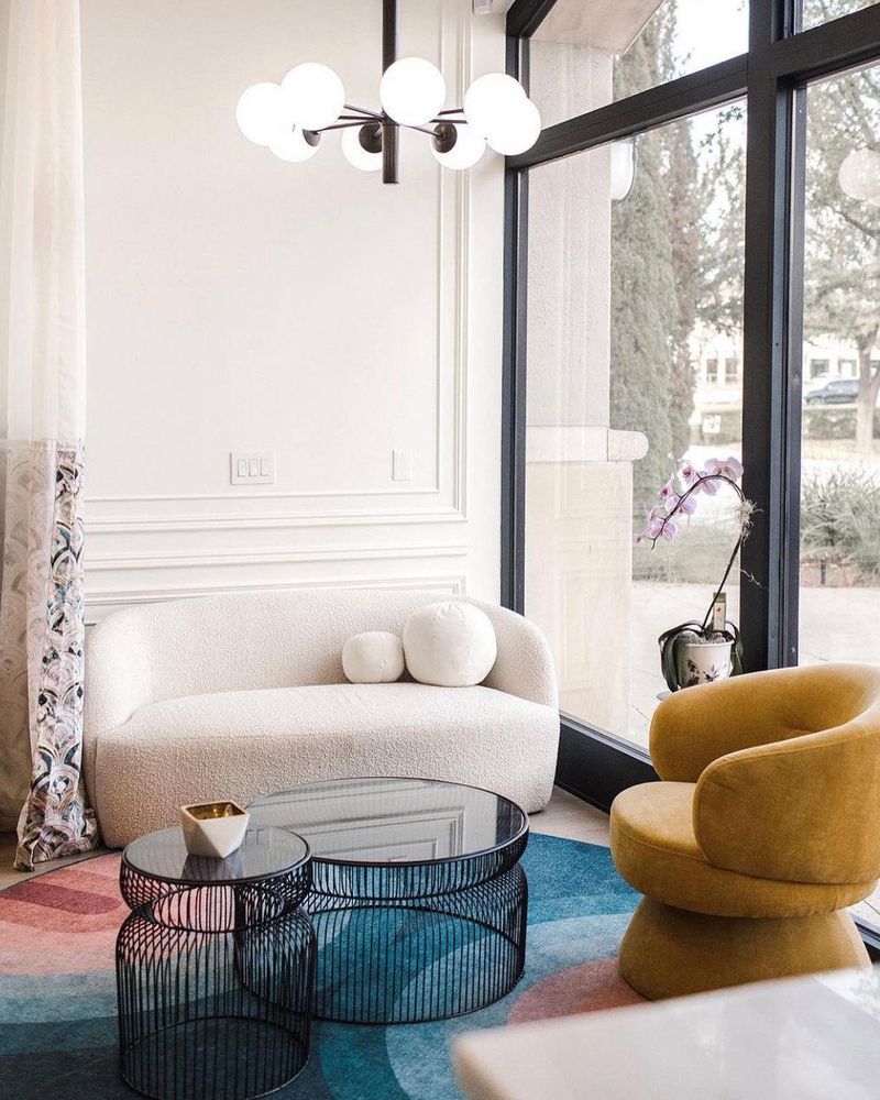 Performance Fabric And Bouclé For Sunrooms