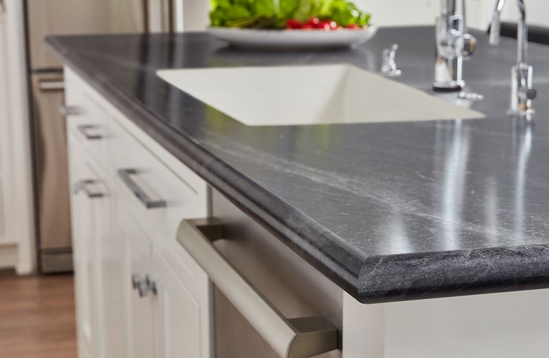 Edge Profiles That Mimic Solid Surface Thickness