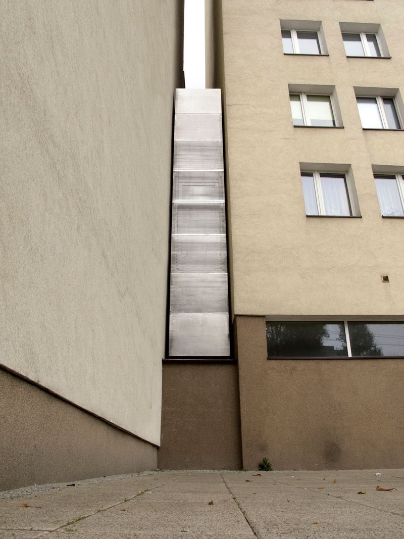 Skinny Houses