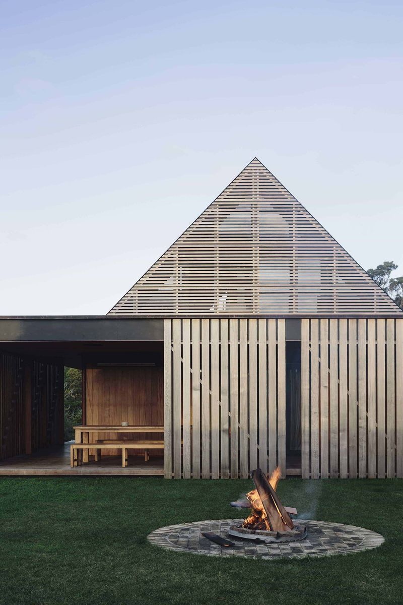 Pavilion House By Fearon Hay