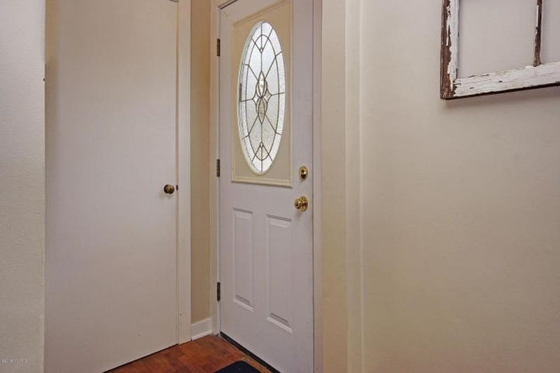 Entry Door Straight To Wall