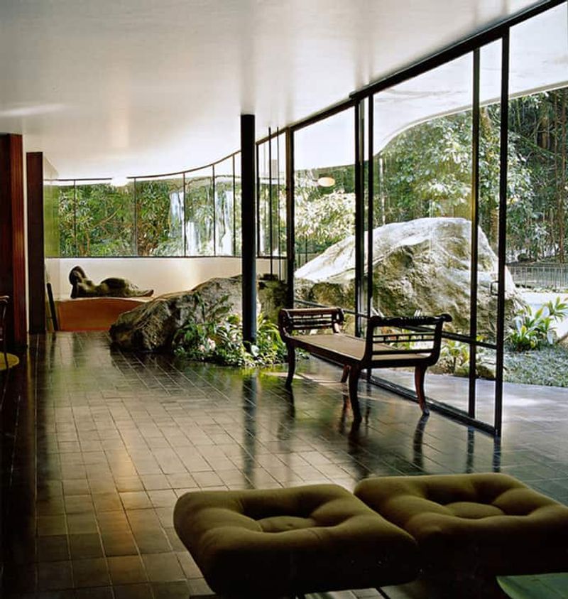 Casa Das Canoas By Oscar Niemeyer