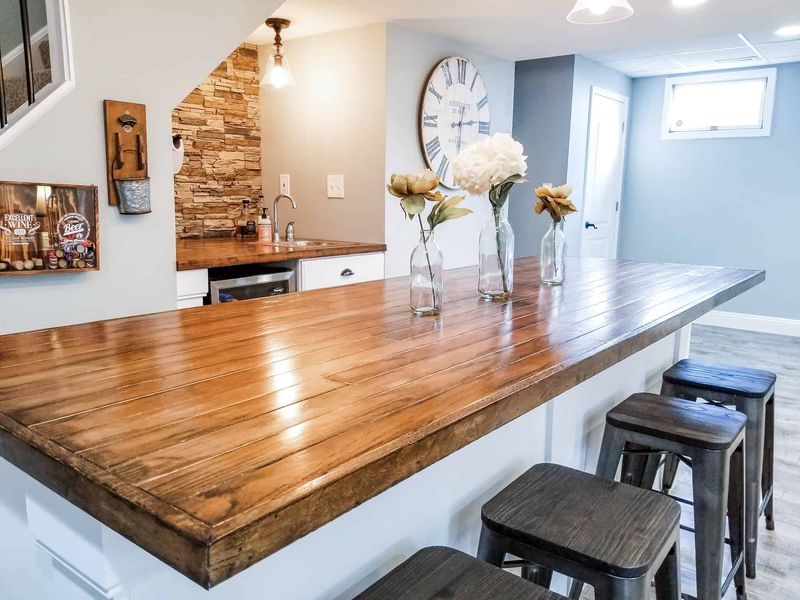 Breakfast Bar Reclaimed Wood