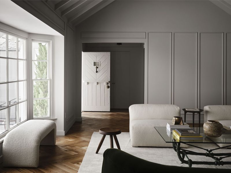 Go for Monochrome or Tonal Styling
