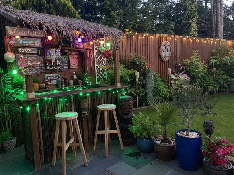 Decorate With a Fun Theme or Color Scheme