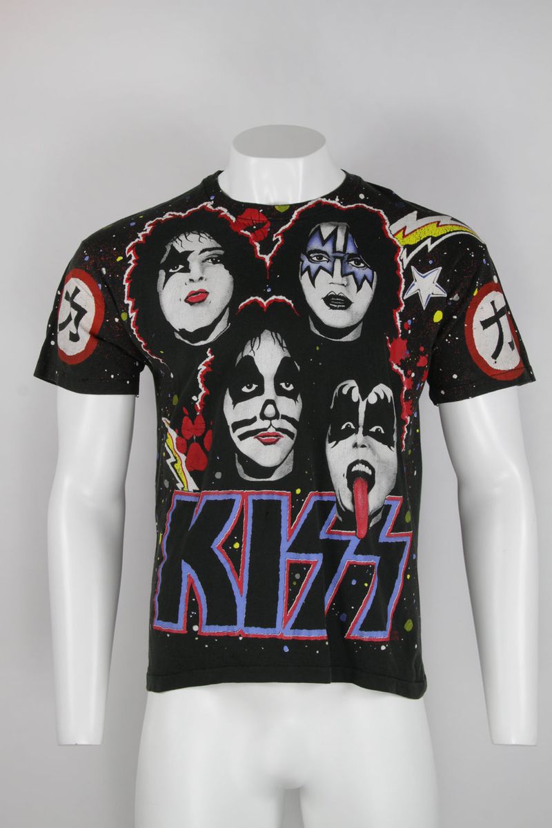 Vintage Band T-Shirts And Concert Merchandise