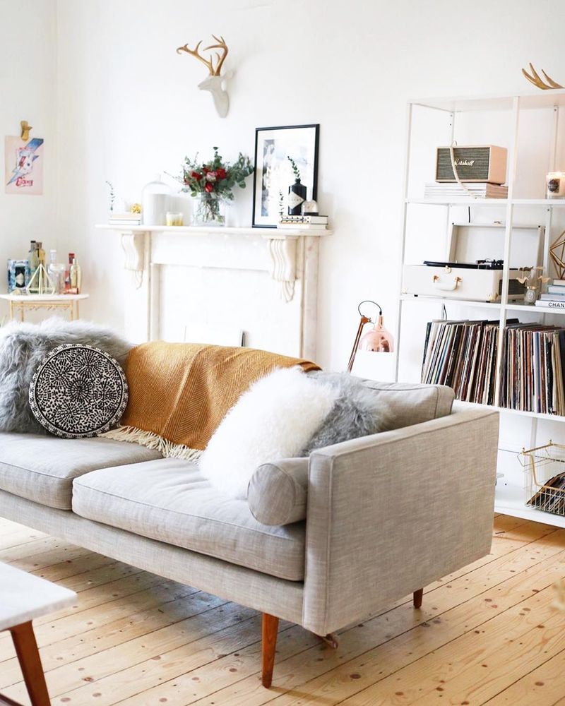 Sofa with Exposed Legs