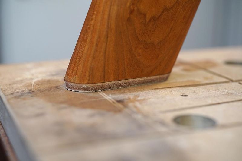 Plastic legs or fake wood finishes