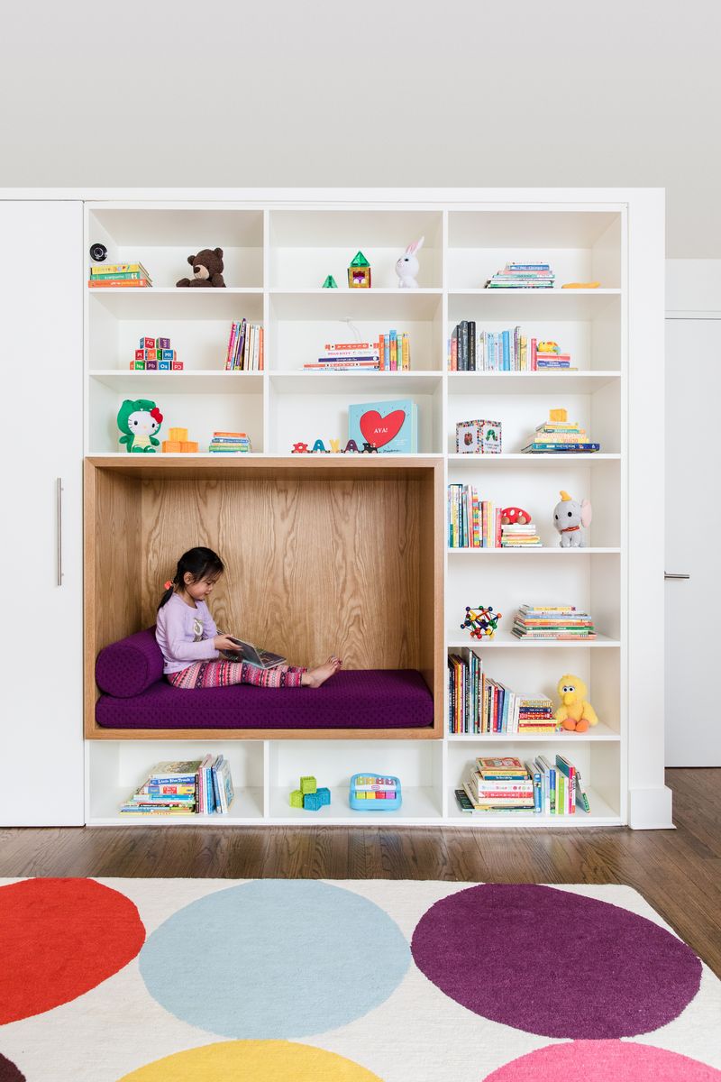 Reading Nook With Built-In Book Storage