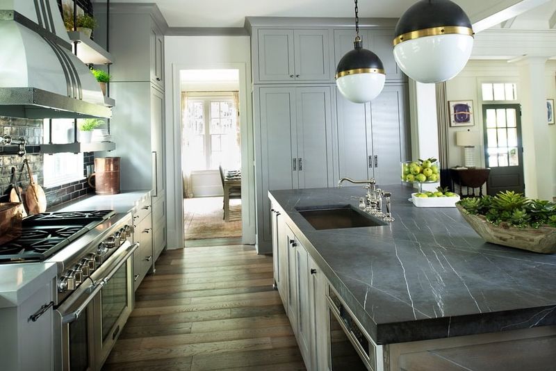 Soft-Touch Matte Finishes That Resist Fingerprints