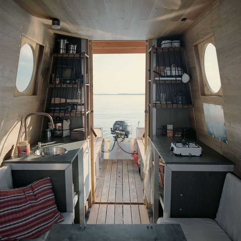 Cozy Quarters Redefine Relationships