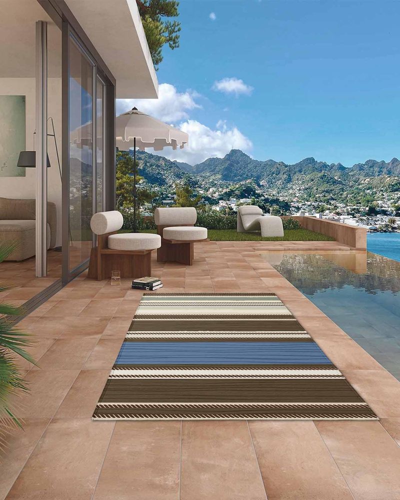 Quick-Dry Materials For Pool Areas