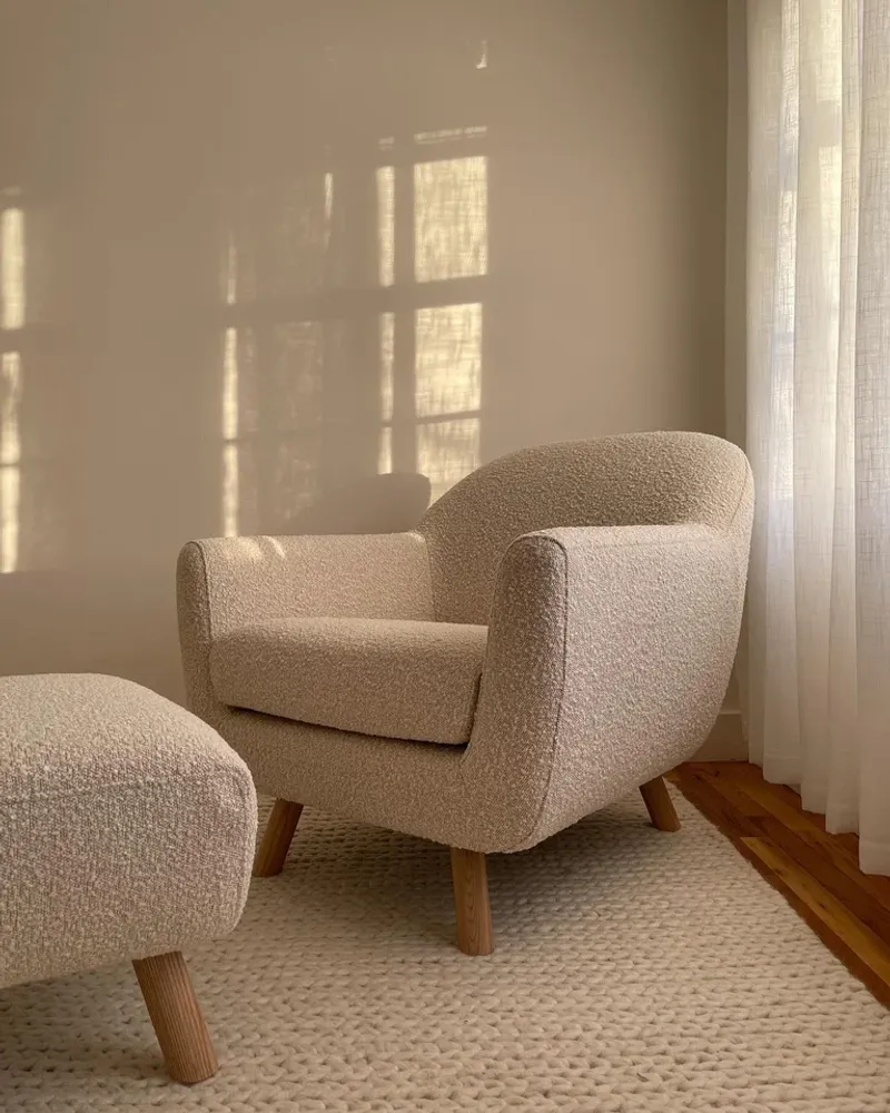 Article Gabriola Bouclé Chair