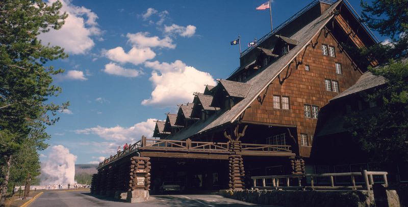 Wyoming - The Old Faithful Inn