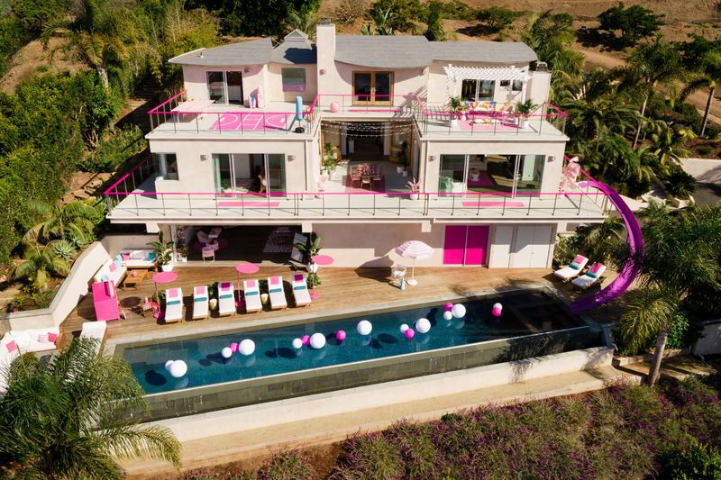Barbie Dreamhouse – Malibu, California