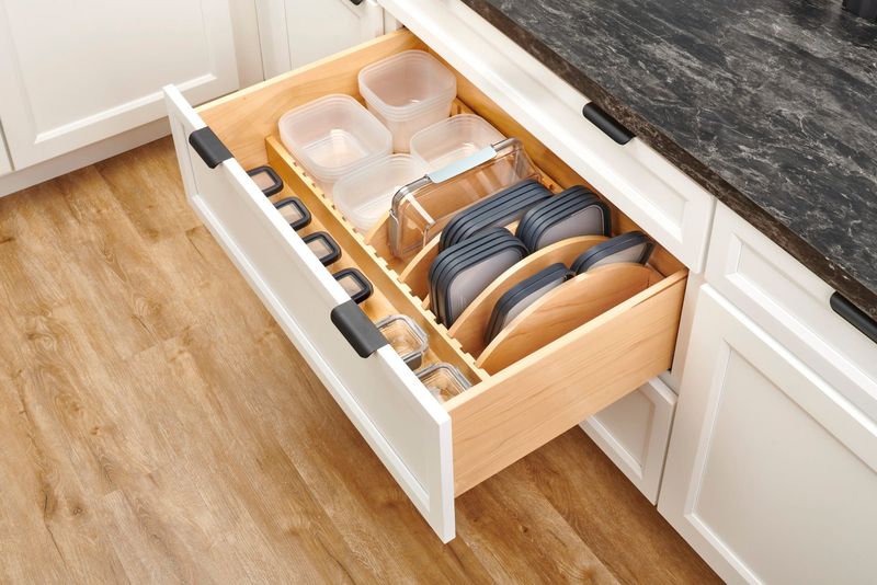 Deep, divided drawers for pots and pans