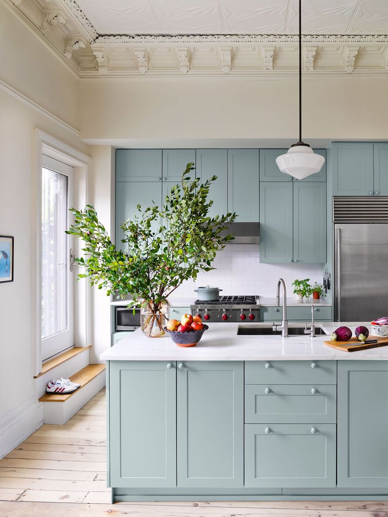 Kitchen Cabinet Refresh