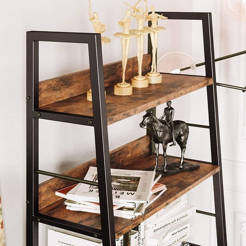 Ladder Shelves With Wobbly Frames