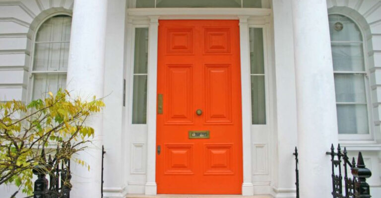 15 Paint Colors You Should Never Choose For Your Front Door