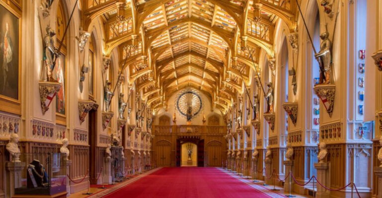 15 Photos Inside The Magnificent Homes Of The Wealthiest Royal Families