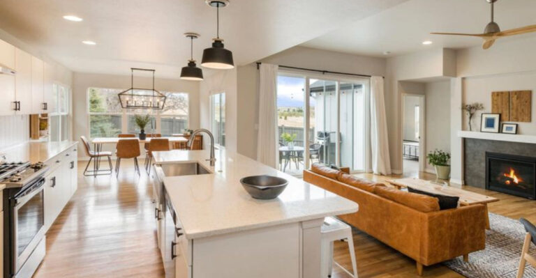 15 Reasons Open-Concept Kitchens Are So Controversial, According To Designers