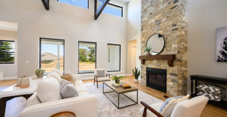 16 Modern Craftsman Designs That Blend Tradition and Contemporary Style