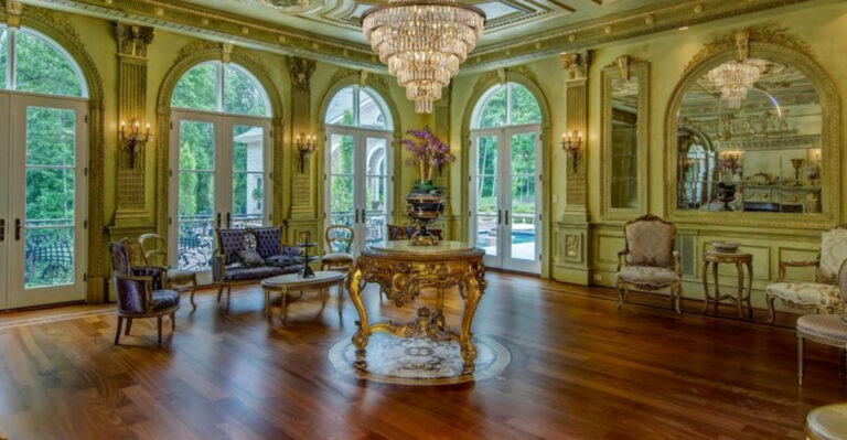 17 Beautiful Chateau Style Ideas For A Grand Interior Design