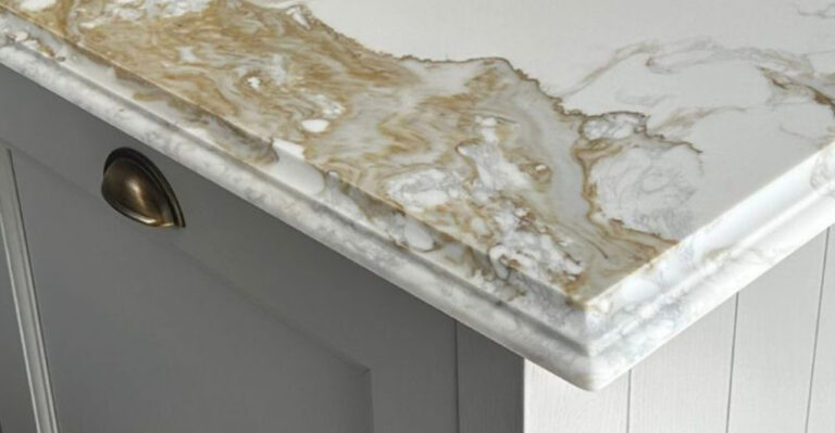 17 Edge Details That Instantly Elevate Kitchen Countertops, According to Interior Designers