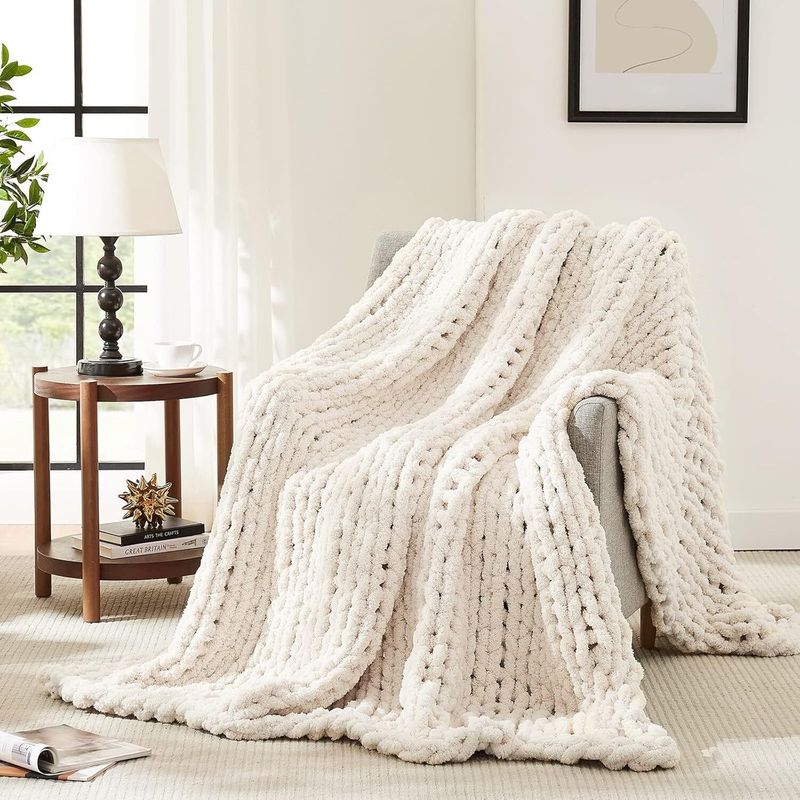 Layer Soft Throw Blankets Everywhere