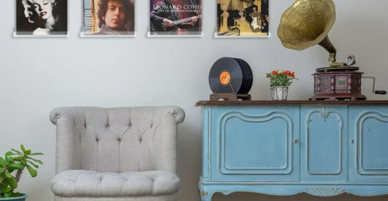 18 Charming Vintage Decor Ideas To Give Your Home Timeless Style On A Budget