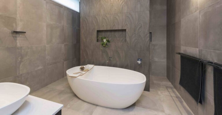 19 Bathroom Renovating Mistakes Contractors Wish You’d Stop Making