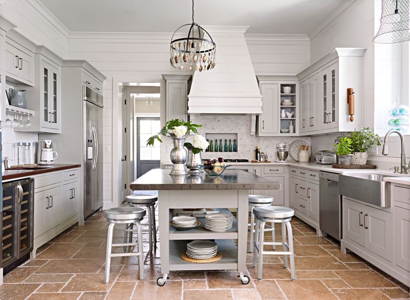 Kitchen Islands With Built-in Storage