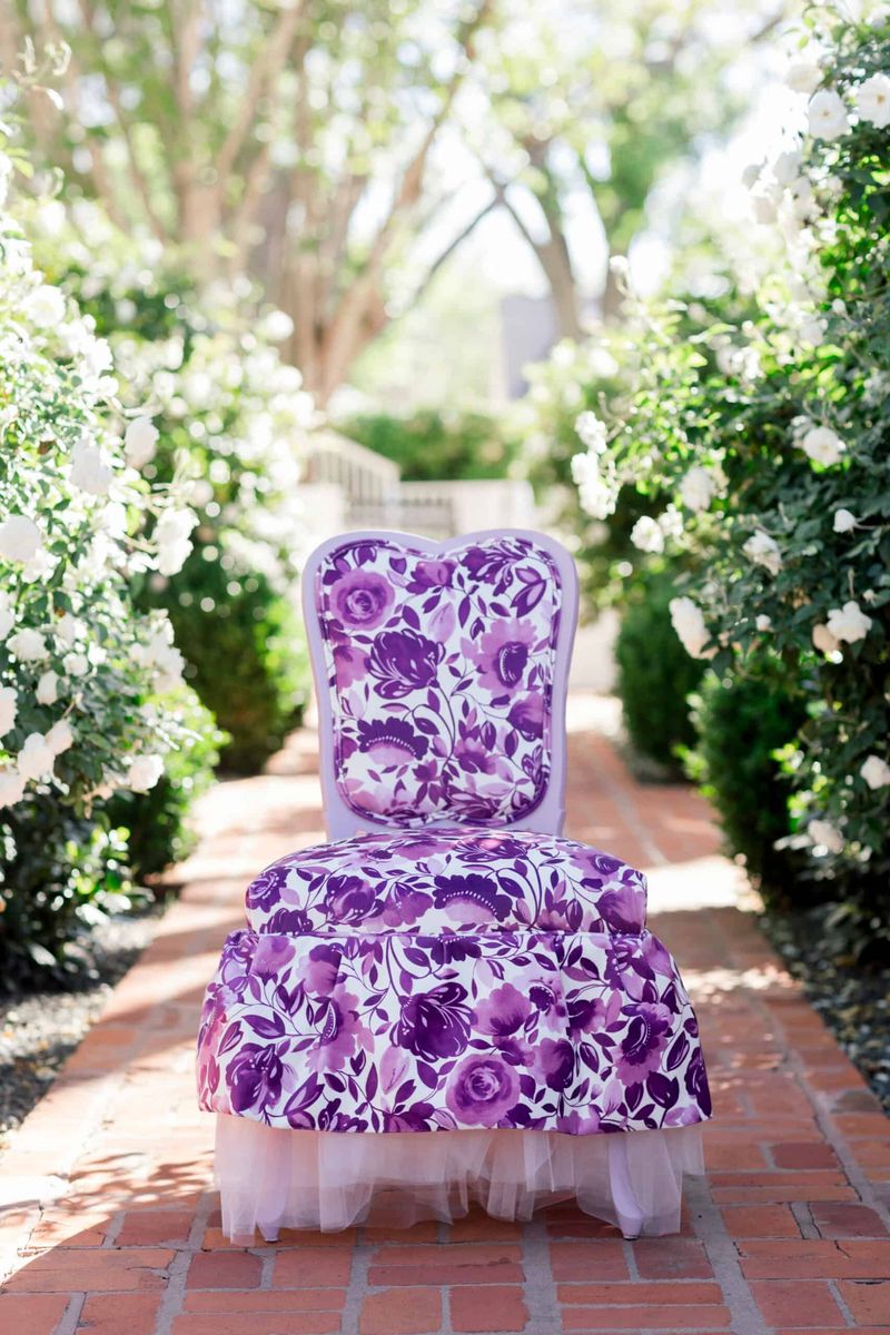 Embrace Romantic Florals à la Speak Now
