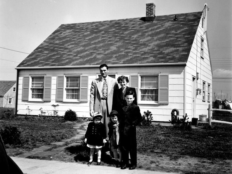 Suburbia And The Ranch House Revolution