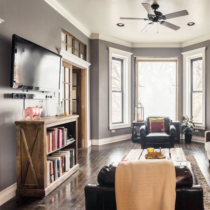 Chicago – 1,150 sq ft