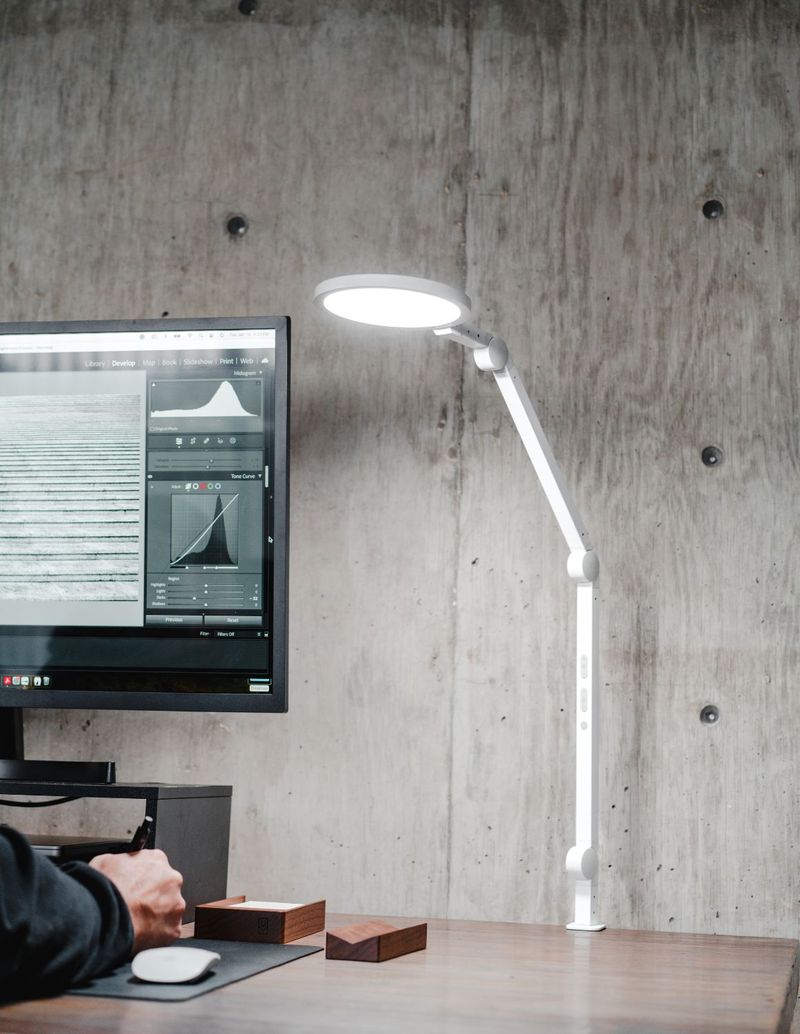 Lume Cube Edge Desk Light 2.0